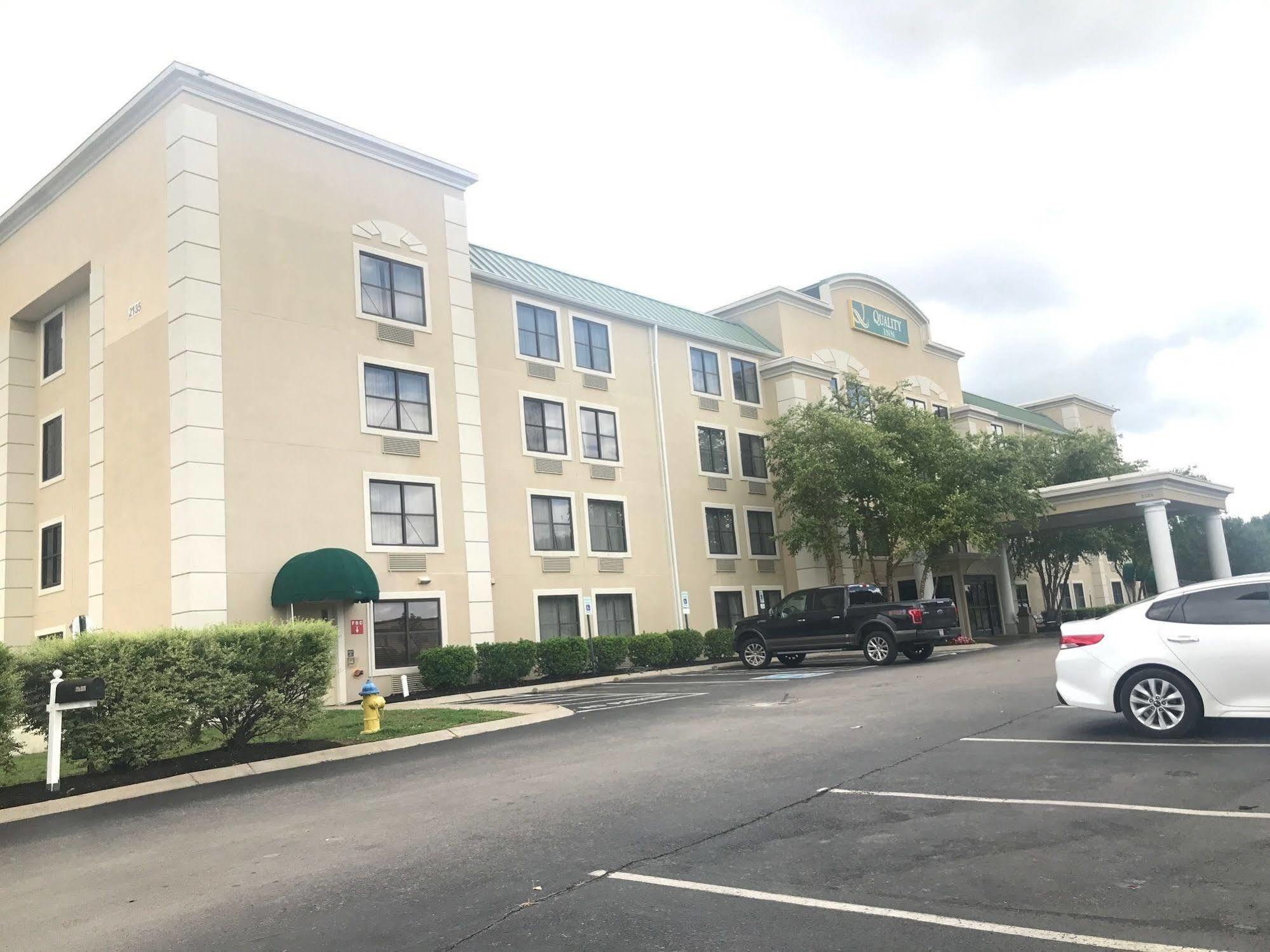Quality Inn Murfreesboro-University Area Esterno foto